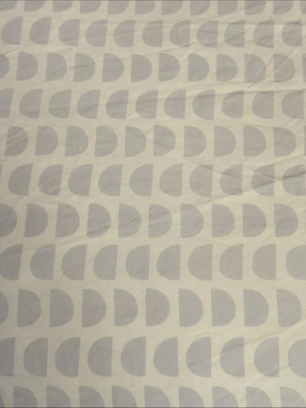 Serena & Lily Light Gray Half Moon-Print Twin Fitted Sheet and 2 Pillow Cases